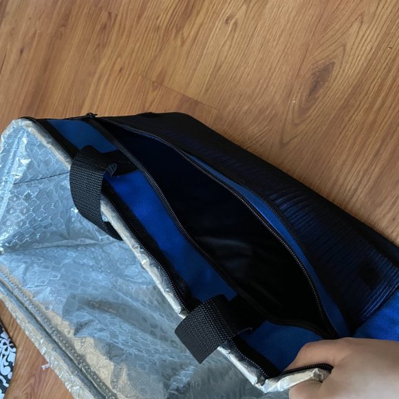 Lock & Lock Insulated Cooler - Blue & Black - Picture 10 of 10